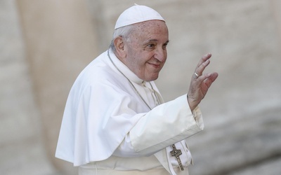 Papież odwiedził punkt medyczny dla ubogich na placu Świętego Piotra