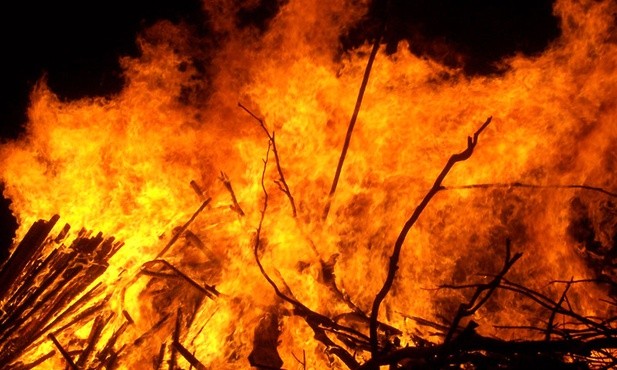 Kalifornia: coraz więcej ofiar pożarów