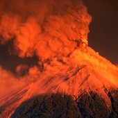 Ewakuacja ok. 4 tys. mieszkańców po erupcji wulkanu Fuego