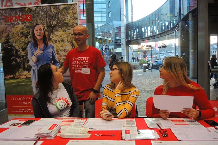 Wolontariusze fundacji DKMS dla Michała Przydacza