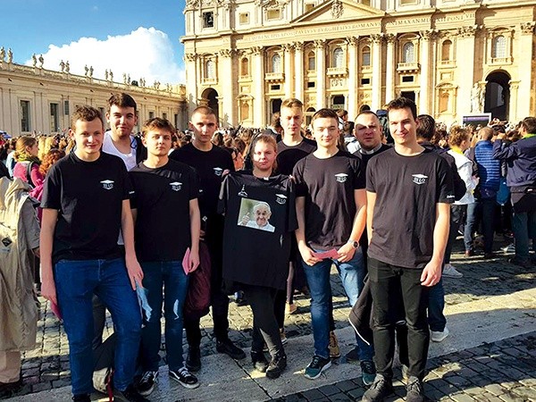 – Miasto zrobiło  na nas wielkie wrażenie, a papież zaskoczył nas swoją otwartością  – przyznają młodzi.
