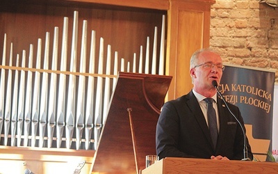 Mocne słowa prof. Szwagrzyka przyjęto gromkimi brawami.