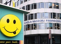 Zarzut korupcji wobec szefa KNF nazywany jest największą aferą w III RP.