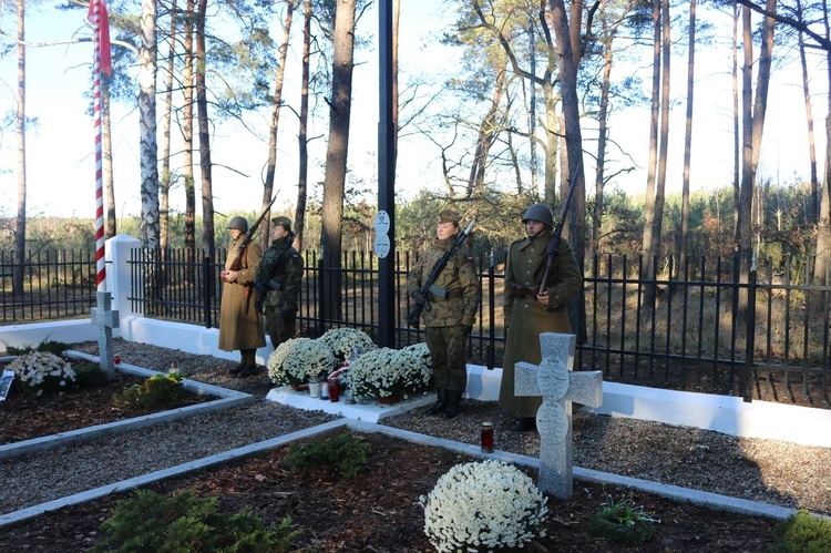 Cmentarz polskich żołnierzy w Rokicinie