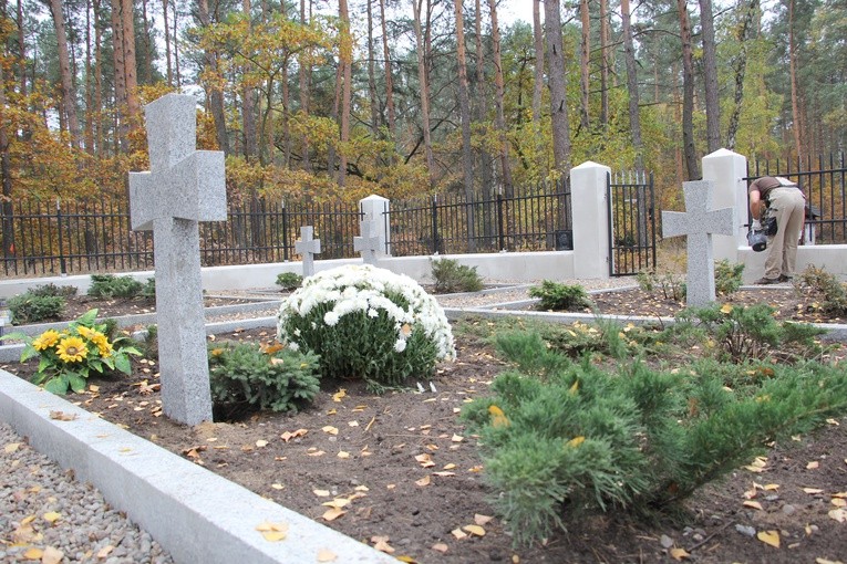 Cmentarz polskich żołnierzy w Rokicinie