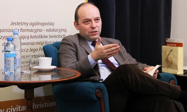 Czy katolik powinien angażować się w politykę?