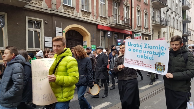 Barwny korowód proekologiczny w Katowicach 