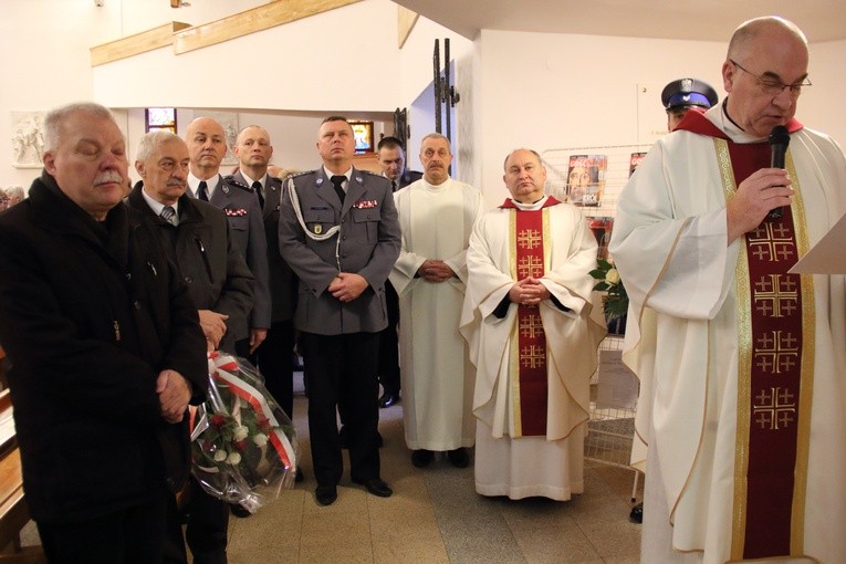 Zaduszki policyjne w Gdańsku Złotej Karczmie