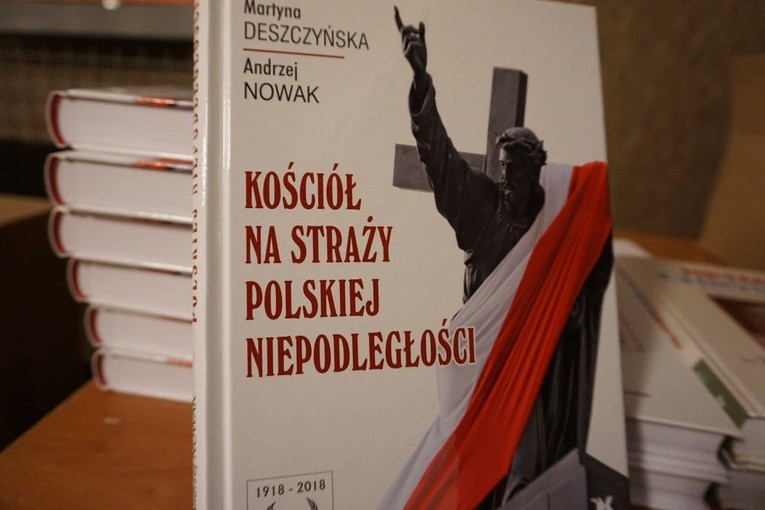 Książka promowana podczas spotkania zamykającego cykl "Apostołowie niepodległości"