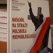 Książka promowana podczas spotkania zamykającego cykl "Apostołowie niepodległości"