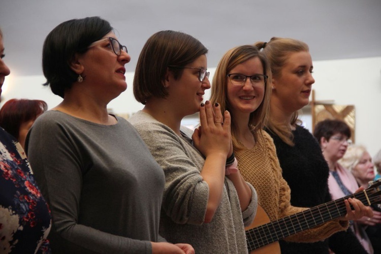 Rekolekcje Parafialnych Zespołów Caritas w Rokitnie