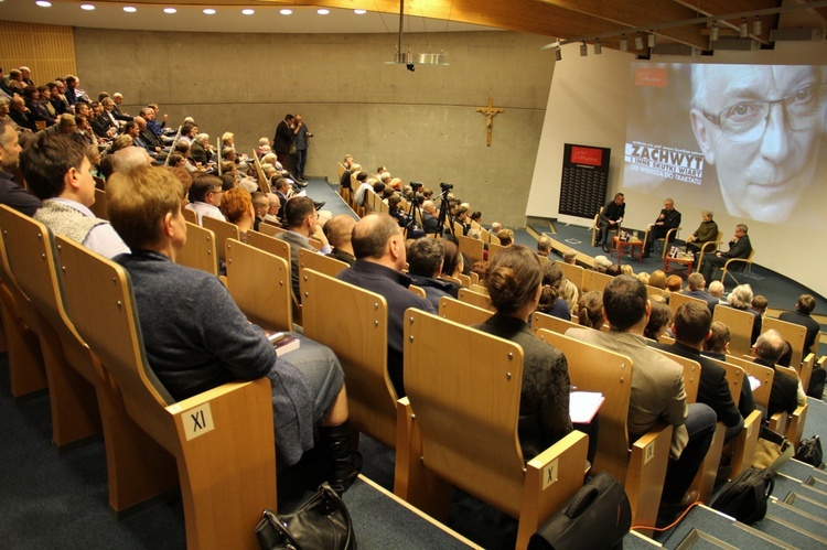 Premiera książki ks. Szymika w Katowicach