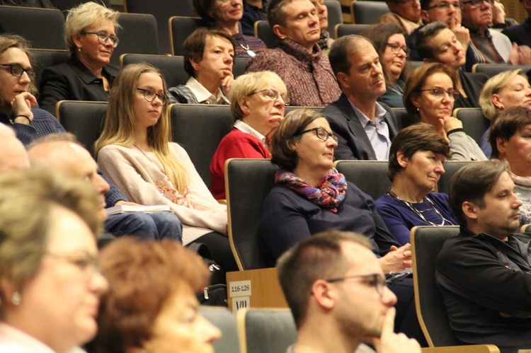 Premiera książki ks. Szymika w Katowicach