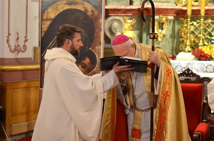 Nabożeństwo słowa Bożego we wspólnocie neokatechumenalnej