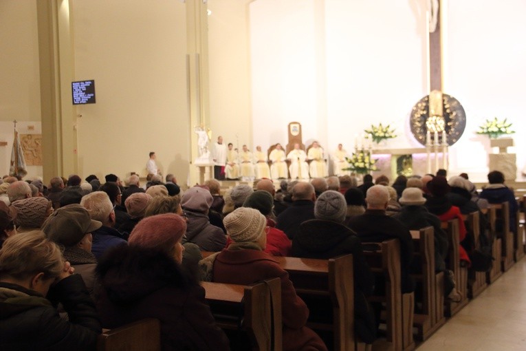 Figura św. Michała Archanioła poświęcona w kościele MB Fatimskiej w Gdańsku