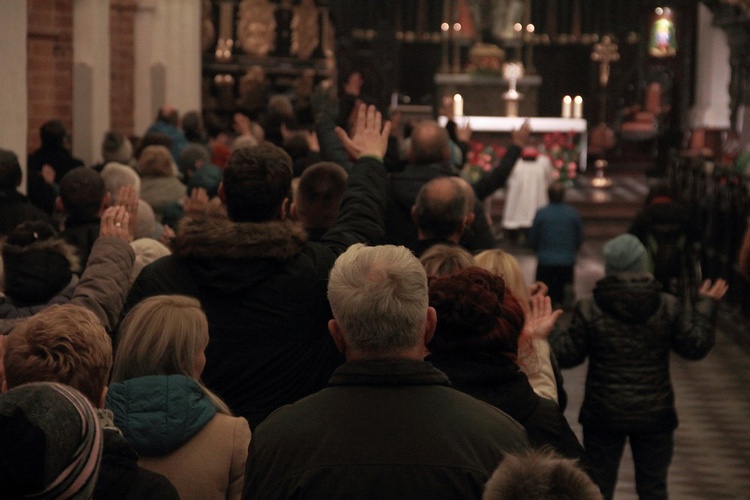 Eucharystia z okazji jubileuszu 40-lecia Odnowy w Duchu Świętym