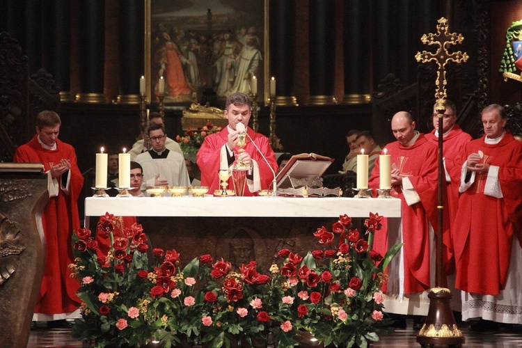 Eucharystia z okazji jubileuszu 40-lecia Odnowy w Duchu Świętym