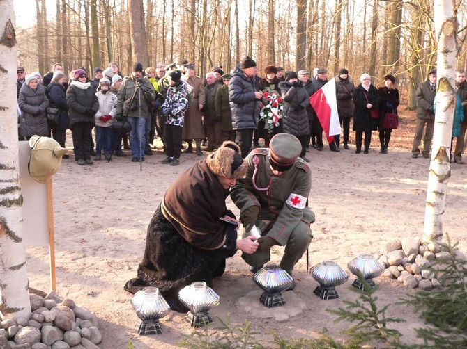 Pochówek w Joachimowie Mogiłach