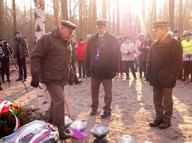 Pochówek w Joachimowie Mogiłach