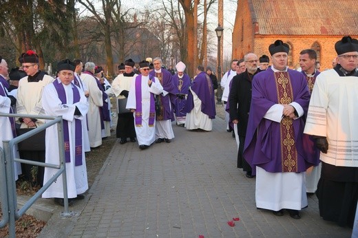 Pogrzeb ks. Adama Łacha - część II
