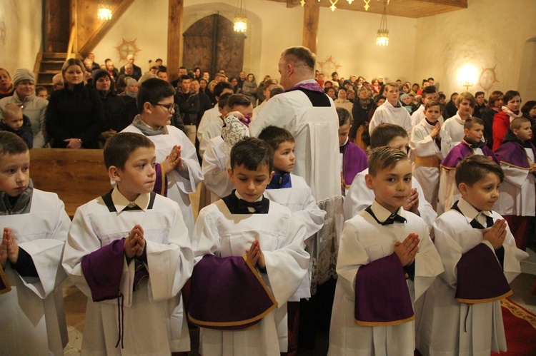 Przyjęcie ministrantów i błogosławieństwo lektorów w Bobowej