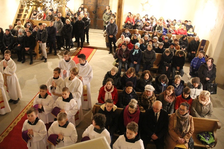 Przyjęcie ministrantów i błogosławieństwo lektorów w Bobowej