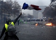 Francuski rząd rozważa wprowadzenie stanu wyjątkowego