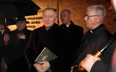 Kardynał Parolin już jest w Katowicach