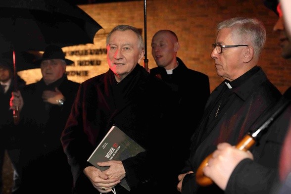 Kardynał Parolin już jest w Katowicach