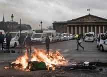 Zawieszenie podwyżki akcyzy na paliwo nie zatrzymało protestów we Francji