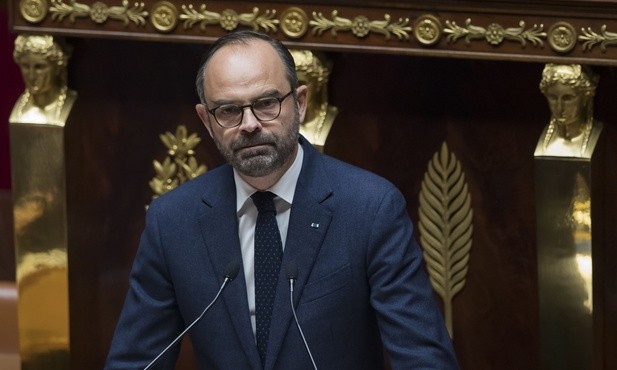Francuski rząd nie wprowadzi podwyżki akcyzy na paliwo