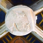 Odkryto pozostałości herbu na sklepieniu w katedrze 