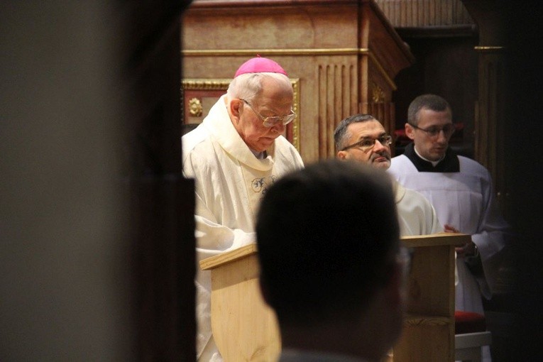 Święcenia diakonatu, kandydatura i akolitat w Paradyżu