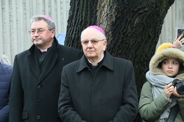 Odsłonięcie pomnika ks. Idziego Radziszewskiego