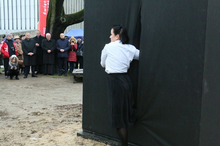 Odsłonięcie pomnika ks. Idziego Radziszewskiego