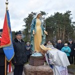 Poświęcenie ronda i figury MB Niepokalanej w Międzyborowie