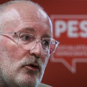 Timmermans został kandydatem socjalistów na szefa KE