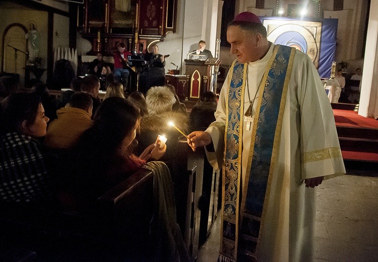 Adwentowe czuwania młodych - Złocieniec cz. 1