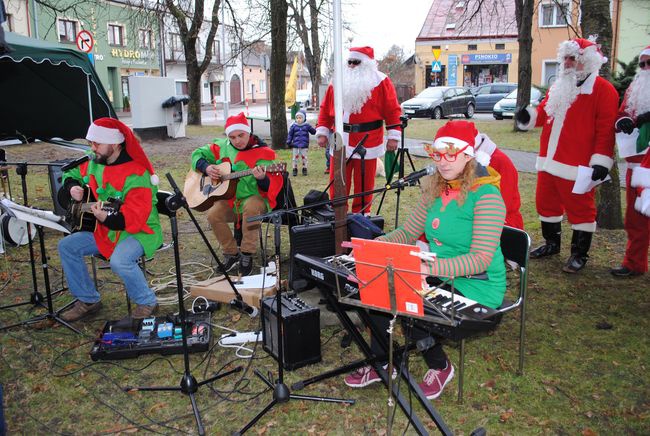 Parada Mikołajów w Rudniku nad Sanem