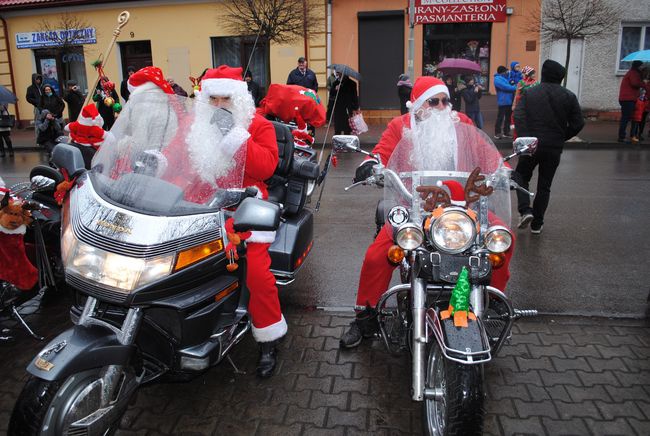 Parada Mikołajów w Rudniku nad Sanem