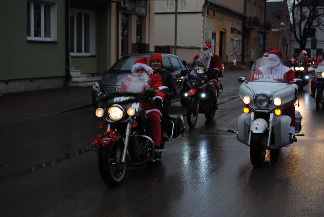 Parada Mikołajów w Rudniku nad Sanem