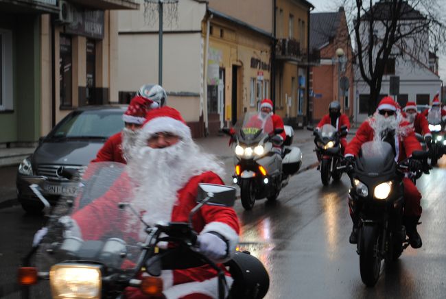 Parada Mikołajów w Rudniku nad Sanem