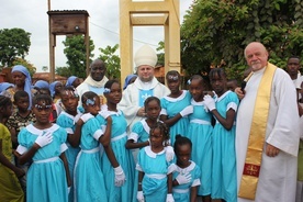Biskup w Afryce