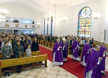 Podobnie jak w latach poprzednich spotkali się w radomskim seminarium. Mszy św. w kleryckiej kaplicy przewodniczył bp Henryk Tomasik.