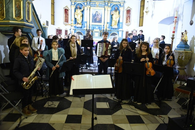 Koncert adwentowy w Domosławicach