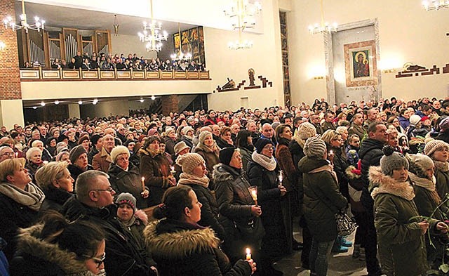 W parafii św. Michała Archanioła w Nowym Dworze Mazowieckim w niedzielnej Eucharystii uczestniczy co czwarty mieszkaniec.