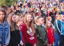 „Jego Świątobliwość z serca udziela apostolskiego błogosławieństwa ks. biskupowi, diecezji płockiej, a szczególnie młodym, którzy stanowią jej przyszłość” – czytamy w papieskim liście. Zdjęcie z tegorocznej pielgrzymki dzieci i młodzieży do Rostkowa.