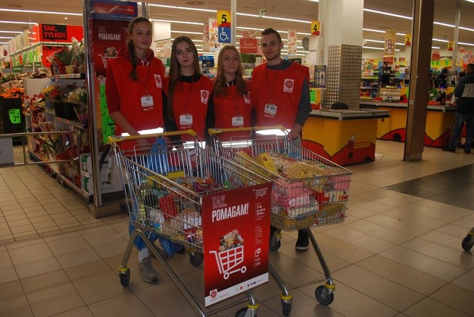 Przedświąteczna zbiórka żywności