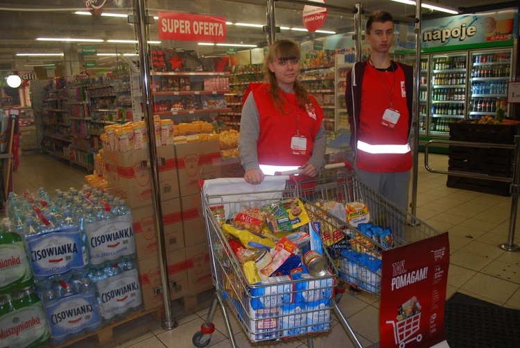 Przedświąteczna zbiórka żywności