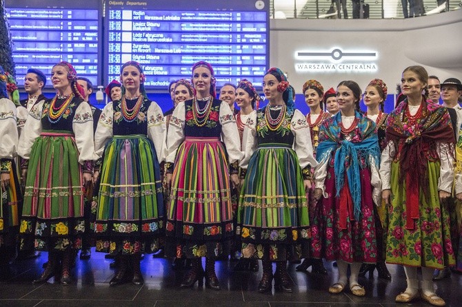 Tur, diabeł i anioł na Centralnym